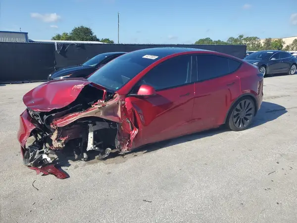 7SAYGDEFXSA349903 2025 TESLA MODEL Y - Image 1