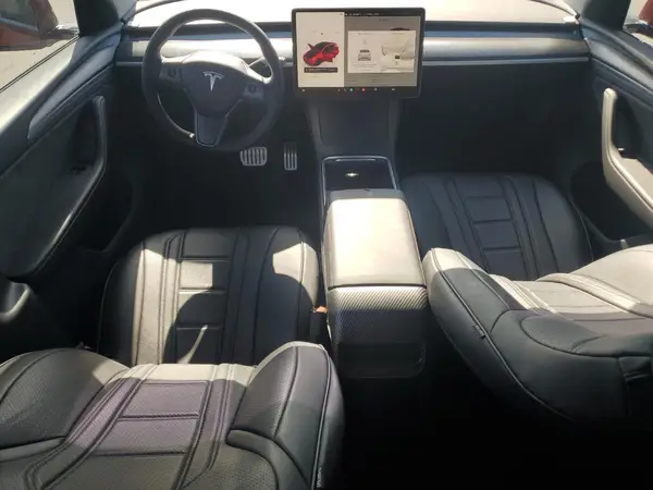 7SAYGDEFXSA349903 2025 TESLA MODEL Y - Image 8