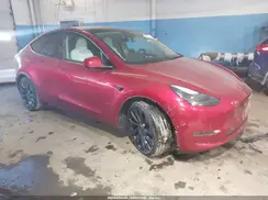 7SAYGDEFXSA352414 2025 TESLA MODEL Y