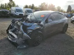7SAYGDEFXSF307038 2025 TESLA MODEL Y
