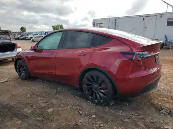 7SAYGDEFXSF307217 2025 TESLA MODEL Y - Image 2