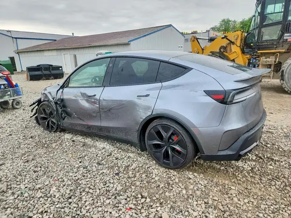 7SAYGDET0TA667553 2026 TESLA MODEL Y - Image 2