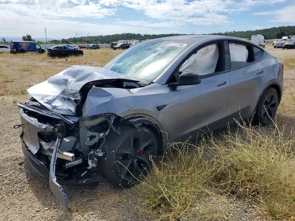 7SAYGDET1TA671076 2026 TESLA MODEL Y - Image 1