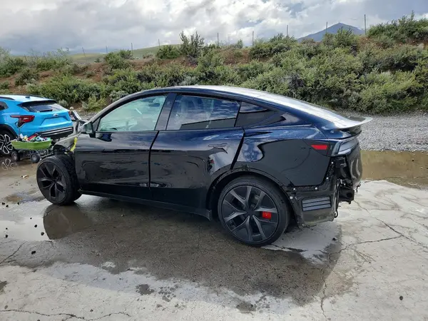 7SAYGDET3TA613387 2026 TESLA MODEL Y - Image 2