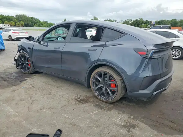 7SAYGDET3TA678563 2026 TESLA MODEL Y - Image 2