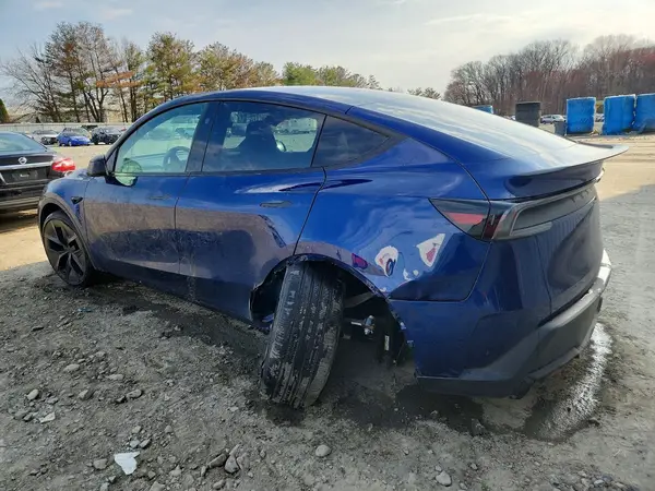 7SAYGDET4TA630781 2026 TESLA MODEL Y - Image 2