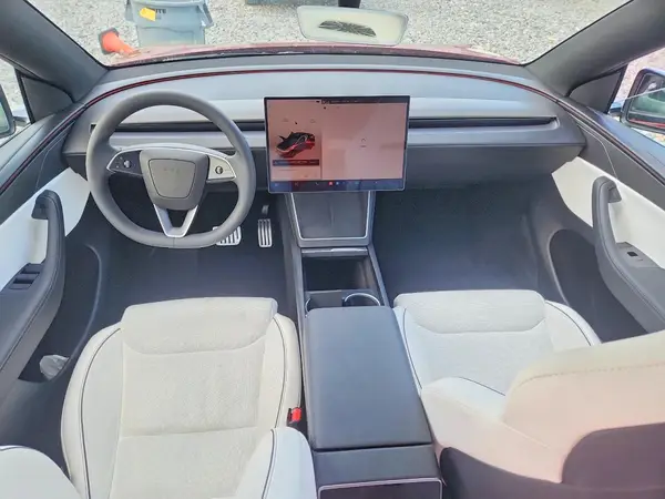 7SAYGDET4TA680130 2026 TESLA MODEL Y - Image 8