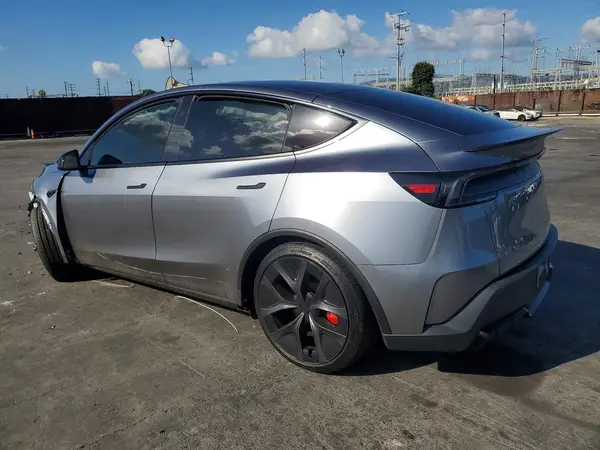 7SAYGDET5TA626772 2026 TESLA MODEL Y - Image 2
