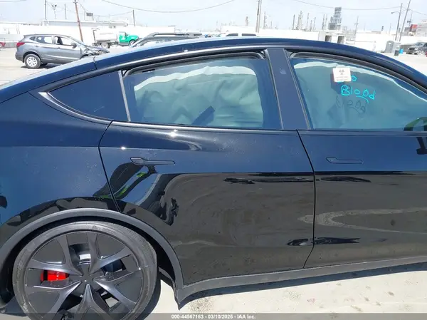 7SAYGDET5TA634306 2026 TESLA MODEL Y - Image 8