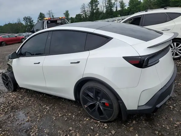 7SAYGDET5TA649047 2026 TESLA MODEL Y - Image 2