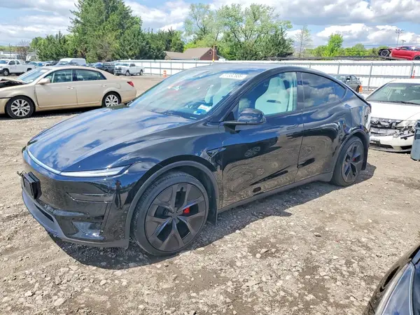 7SAYGDET9TA629092 2026 TESLA MODEL Y - Image 1
