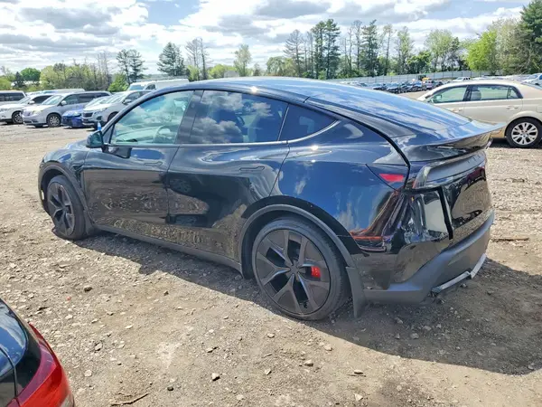 7SAYGDET9TA629092 2026 TESLA MODEL Y - Image 2