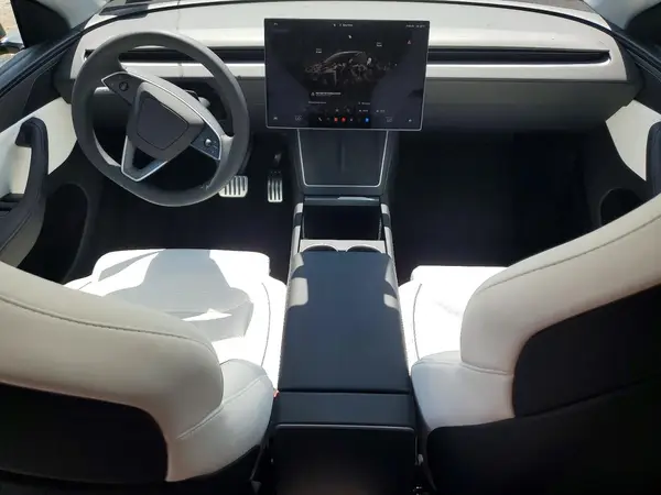 7SAYGDET9TA629092 2026 TESLA MODEL Y - Image 8