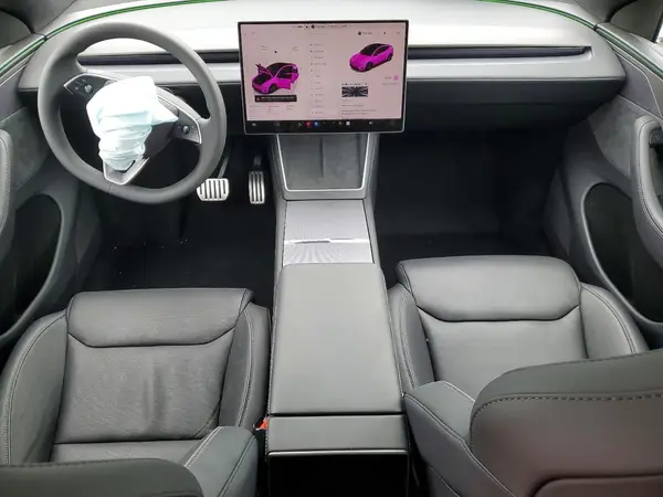 7SAYGDET9TA668510 2026 TESLA MODEL Y - Image 8