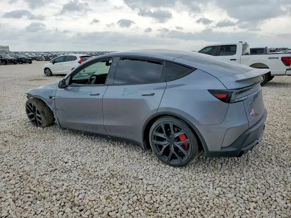 7SAYGDETXTA627108 2026 TESLA MODEL Y - Image 2
