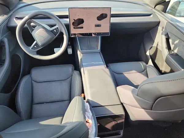 7SAYGDETXTA670301 2026 TESLA MODEL Y - Image 8