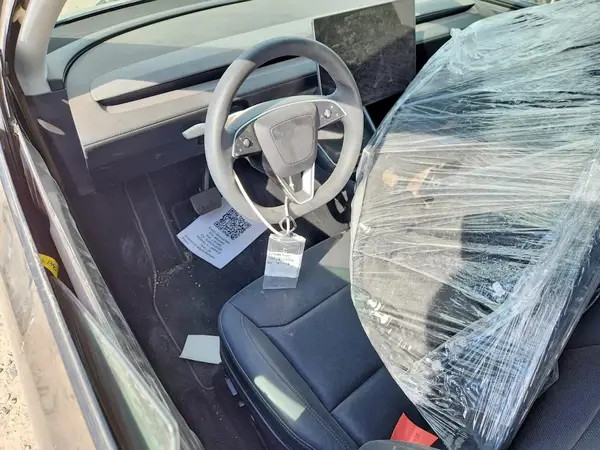 7SAYGED0TF3883478 2026 TESLA MODEL Y - Image 8