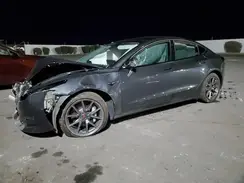878247 2021 TESLA MODEL 3