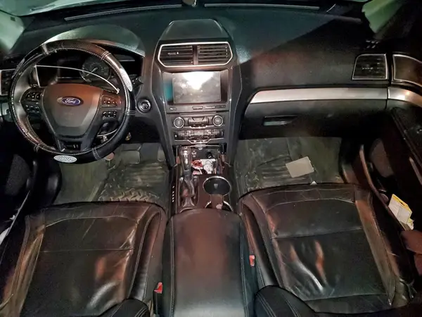 A35696 2016 FORD EXPLORER - Image 8