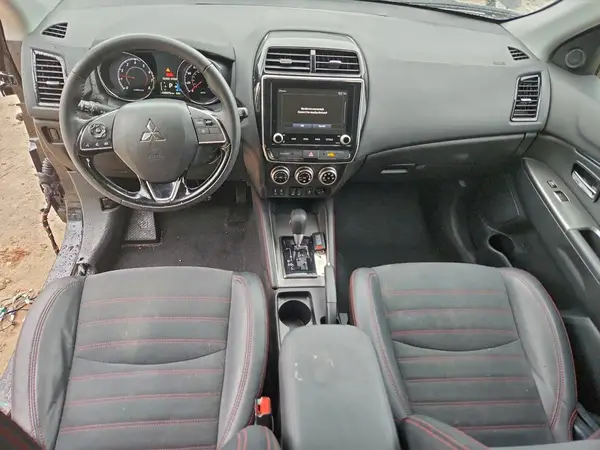 A4APVAU3NU022986 2022 MITSUBISHI OUTLANDER - Image 8