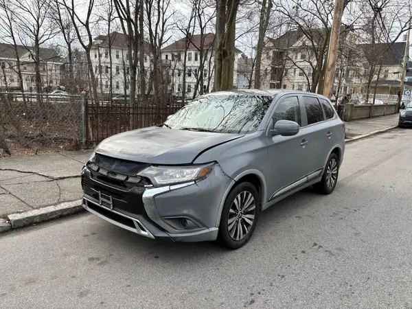 A4AZ3A35KZ044833 2019 MITSUBISHI OUTLANDER - Image 2