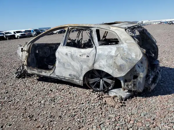 AZ400967 2022 VOLVO XC60 - Image 2