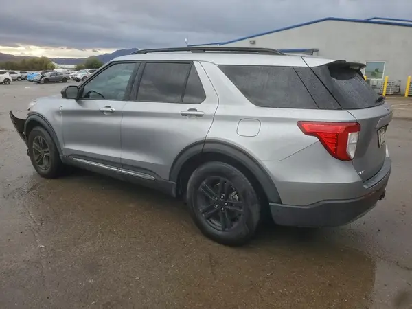B17565 2021 FORD EXPLORER - Image 2