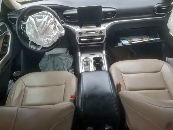 B17565 2021 FORD EXPLORER - Image 8