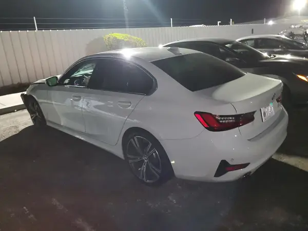 C35407 2022 BMW 3ER - Image 2