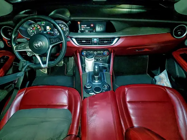 C49285 2019 ALFA ROMEO STELVIO - Image 8