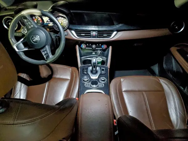 C92907 2020 ALFA ROMEO STELVIO - Image 8