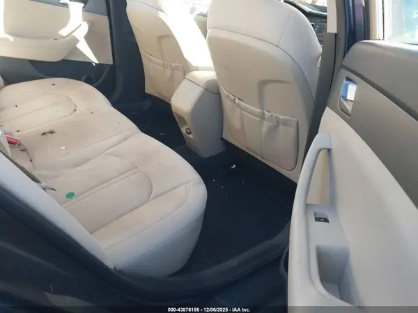 CONPE244F8H596032 2017 HYUNDAI SONATA - Image 8