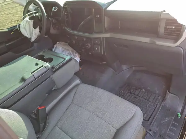 E36220 2025 FORD F-150 - Image 8