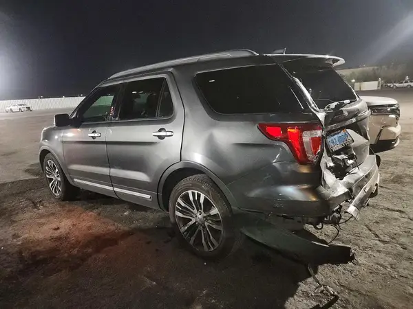E42091 2017 FORD EXPLORER - Image 2