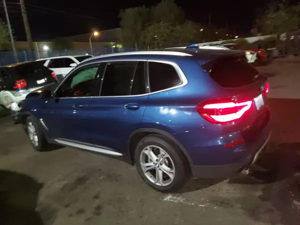 F00142 2021 BMW X3 - Image 2
