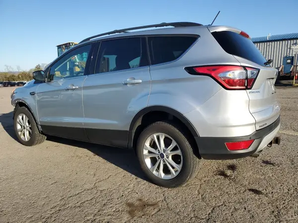 FMCU9HDXJUA88106 2018 FORD ESCAPE - Image 2