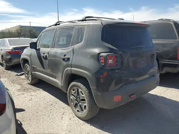 G35428 2017 JEEP RENEGADE - Image 2