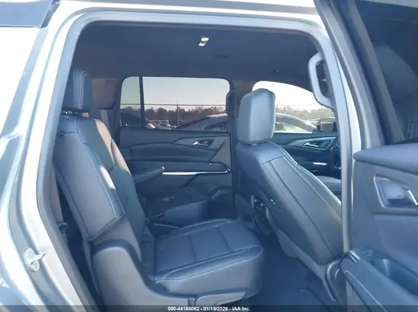 GNERGKSXTJ195226 2026 CHEVROLET TRAVERSE - Image 8