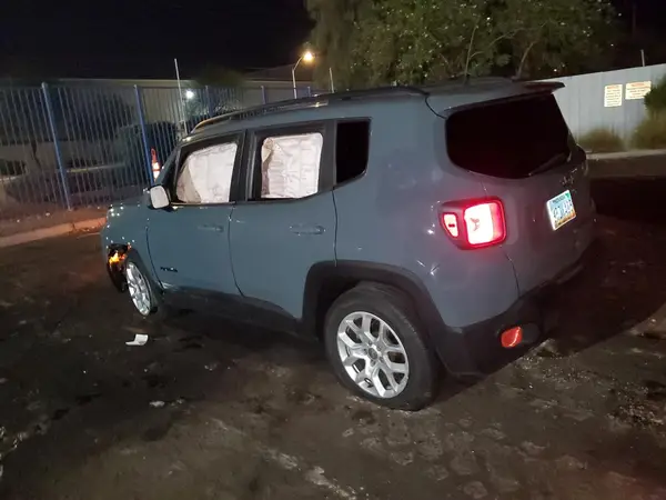 H11220 2018 JEEP RENEGADE - Image 2