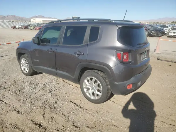 H82304 2018 JEEP RENEGADE - Image 2
