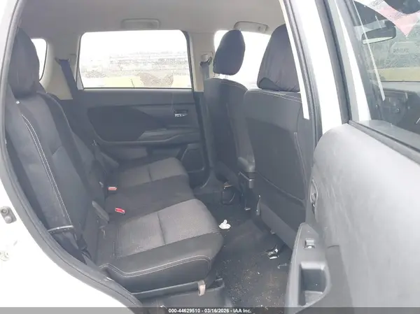 JA4AD2A30GZ000285 2016 MITSUBISHI OUTLANDER - Image 8
