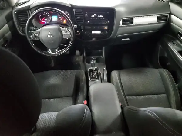 JA4AD2A30GZ012680 2016 MITSUBISHI OUTLANDER - Image 8