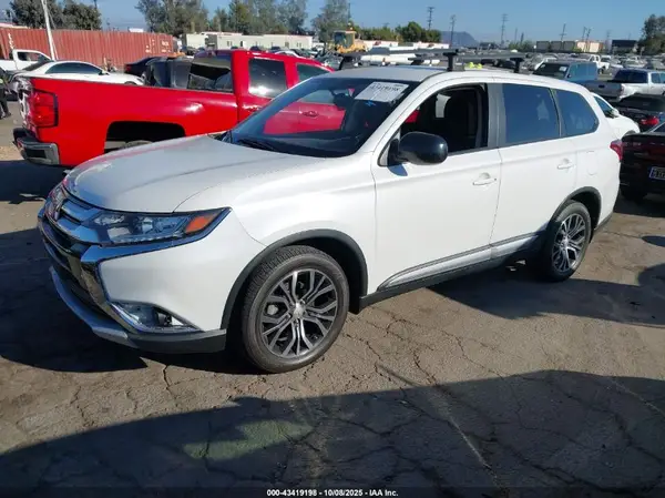 JA4AD2A30GZ014106 2016 MITSUBISHI OUTLANDER - Image 2