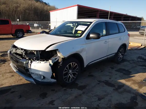 JA4AD2A30GZ036459 2016 MITSUBISHI OUTLANDER - Image 2