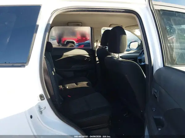 JA4AD2A30GZ036459 2016 MITSUBISHI OUTLANDER - Image 8