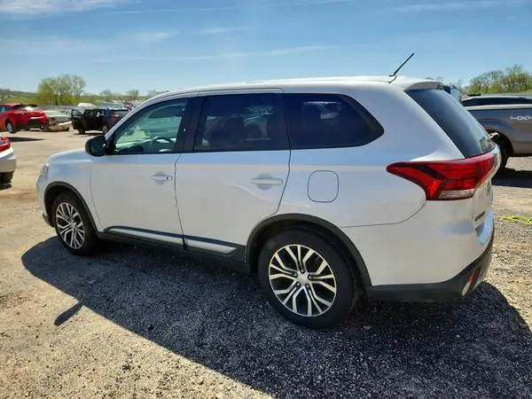 JA4AD2A30GZ047235 2016 MITSUBISHI OUTLANDER - Image 2