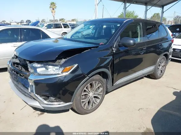 JA4AD2A30GZ050944 2016 MITSUBISHI OUTLANDER - Image 2
