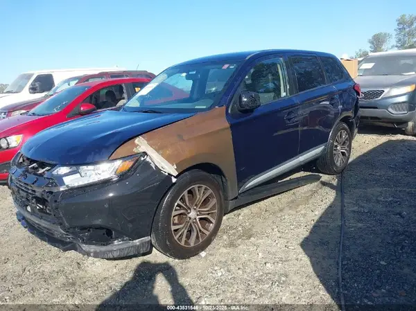 JA4AD2A30HZ012597 2017 MITSUBISHI OUTLANDER - Image 2