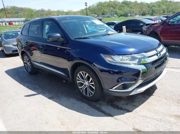 JA4AD2A30HZ042831 2017 MITSUBISHI OUTLANDER - Image 1