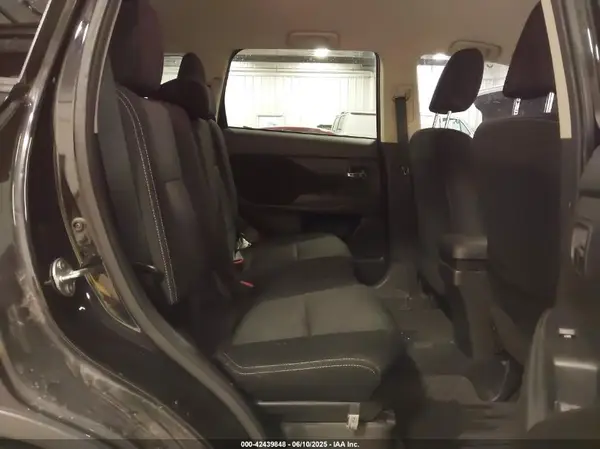 JA4AD2A30HZ060892 2017 MITSUBISHI OUTLANDER - Image 8